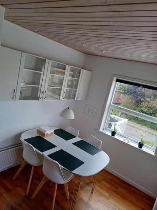 Bjergby Sonderbo Feriehus ภายนอก รูปภาพ